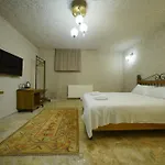 Otel Nirvana Cave House 2*