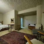 Otel Nirvana Cave House