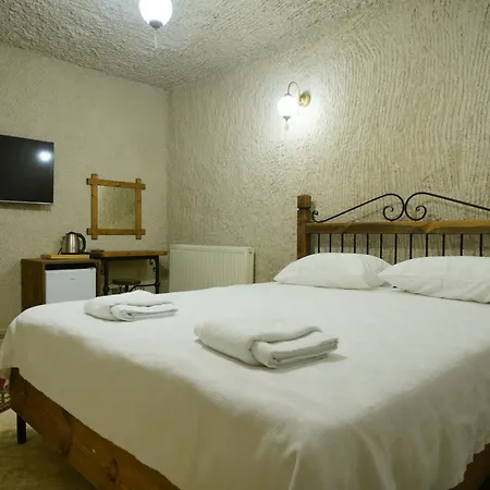 Nirvana Cave House 酒店