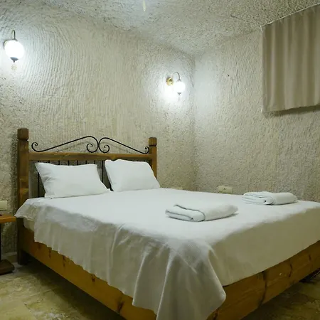 Hotel Nirvana Cave House