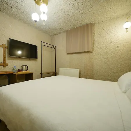 Nirvana Cave House 酒店 2*