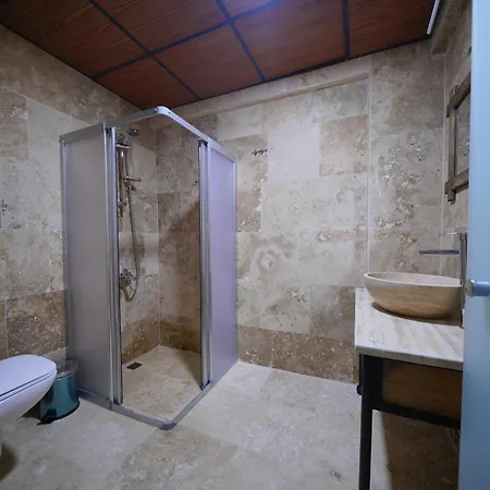 Hotel Nirvana Cave House 2*