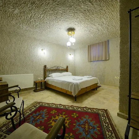 Hotel Nirvana Cave House