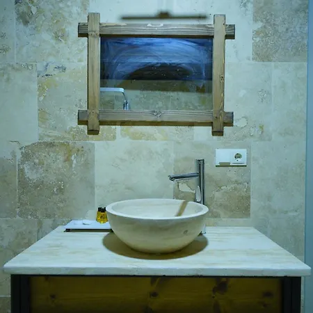 Nirvana Cave House 2*