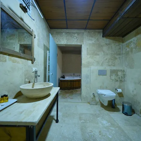 Hotel Nirvana Cave House 2*