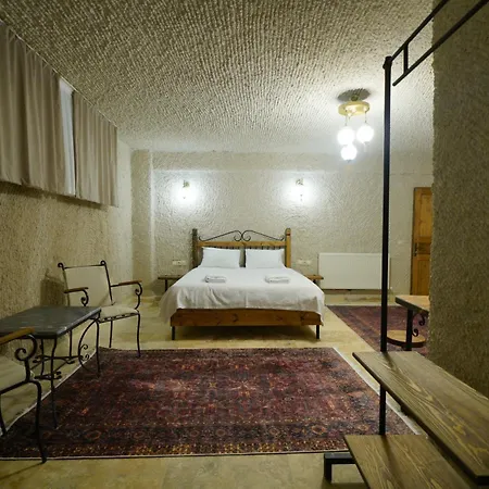 Nirvana Cave House 酒店 2*