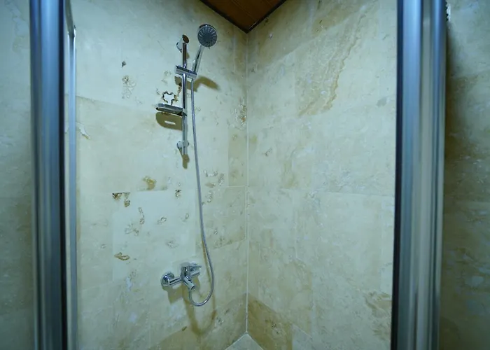 Nirvana Cave House Γκόρεμε