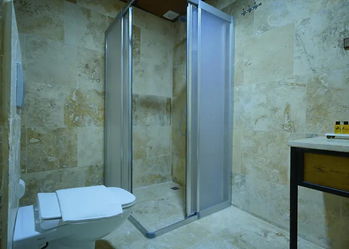 Nirvana Cave House 2*