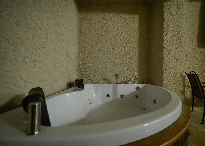 Nirvana Cave House Γκόρεμε